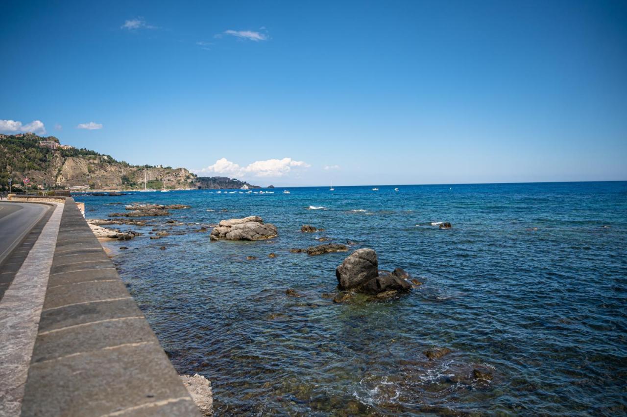 La Casetta Azzurra Naxos Giardini Naxos Eksteriør bilde